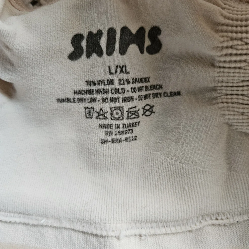 4 Skims Bralettes - Picture 12 of 12